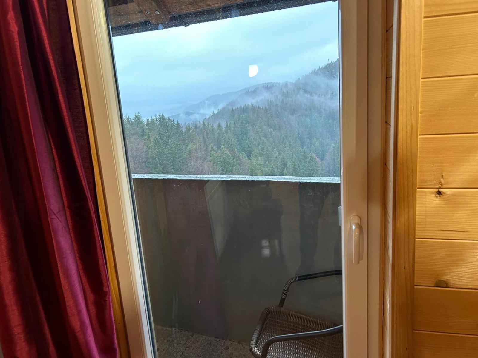 House Jaro & Camp Jaro Pension Velenje Buitenkant foto
