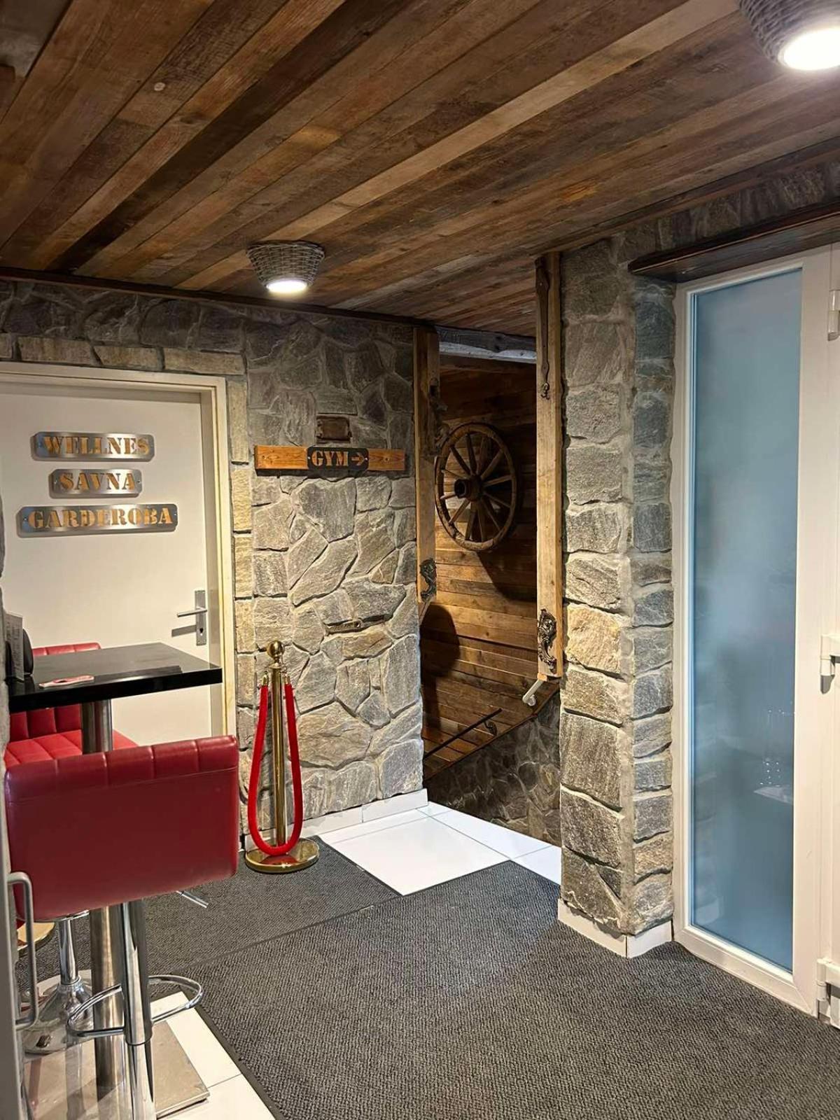 House Jaro & Camp Jaro Pension Velenje Buitenkant foto