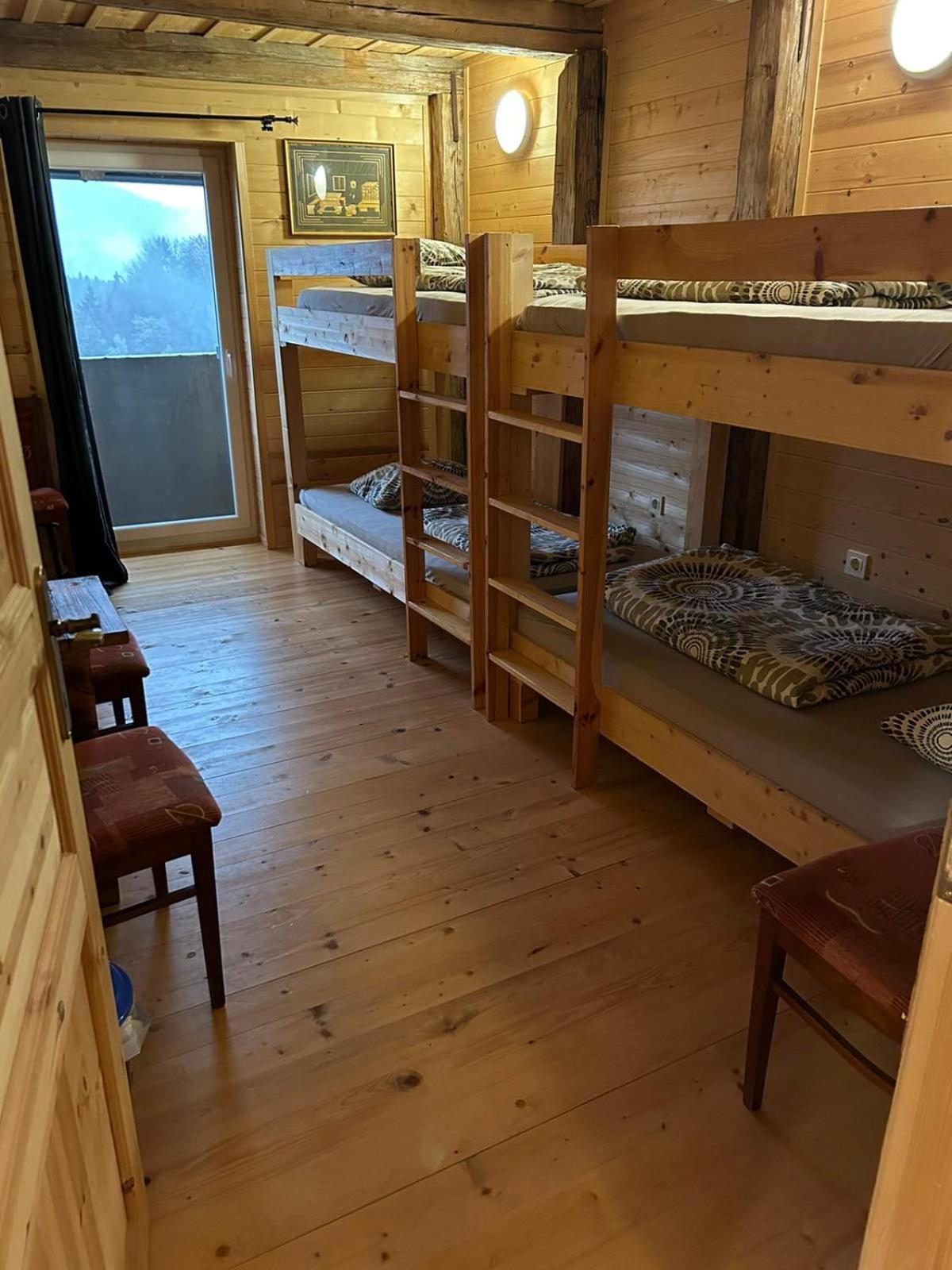 House Jaro & Camp Jaro Pension Velenje Buitenkant foto