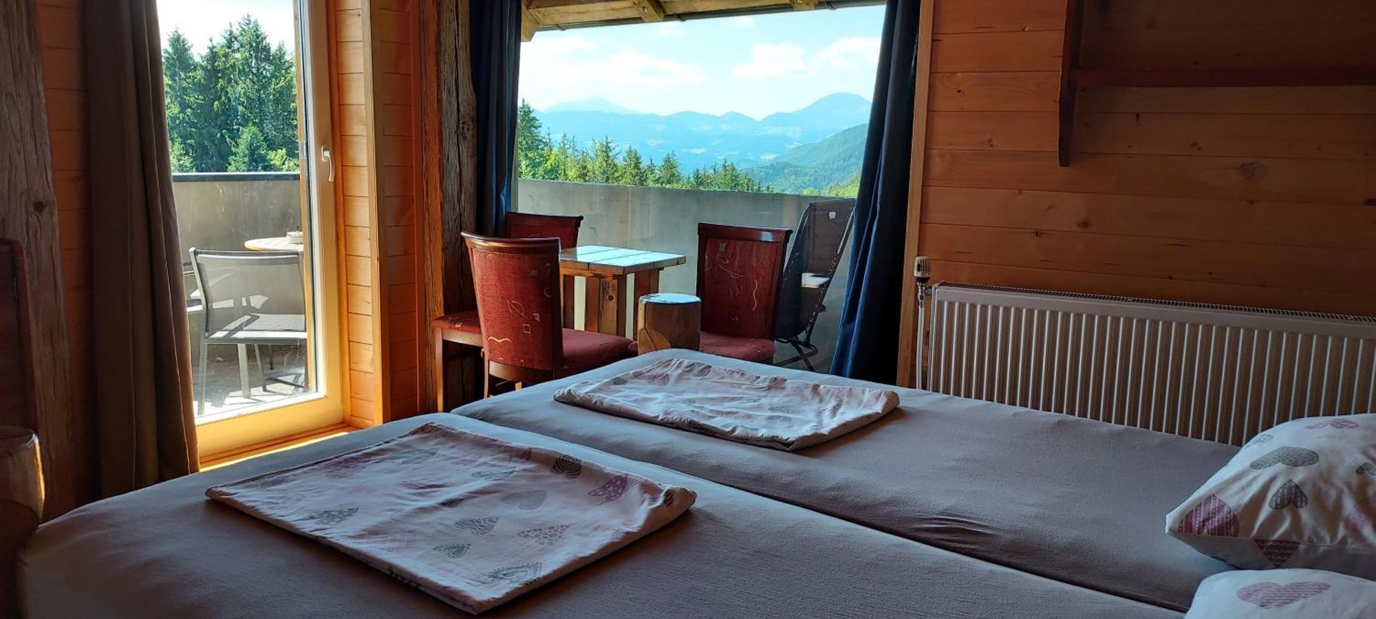 House Jaro & Camp Jaro Pension Velenje Buitenkant foto